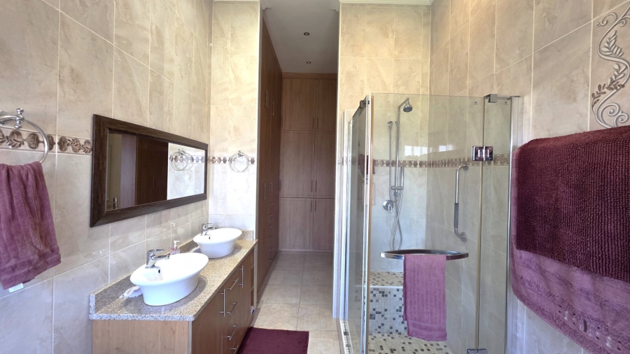 4 Bedroom Property for Sale in Leloko North West